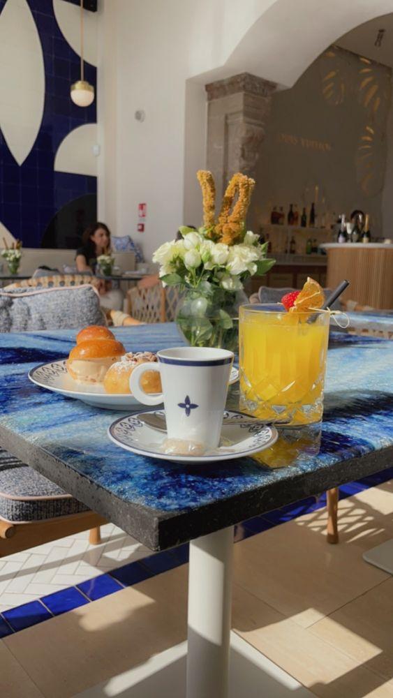 Louis Vuitton Café by Timeo