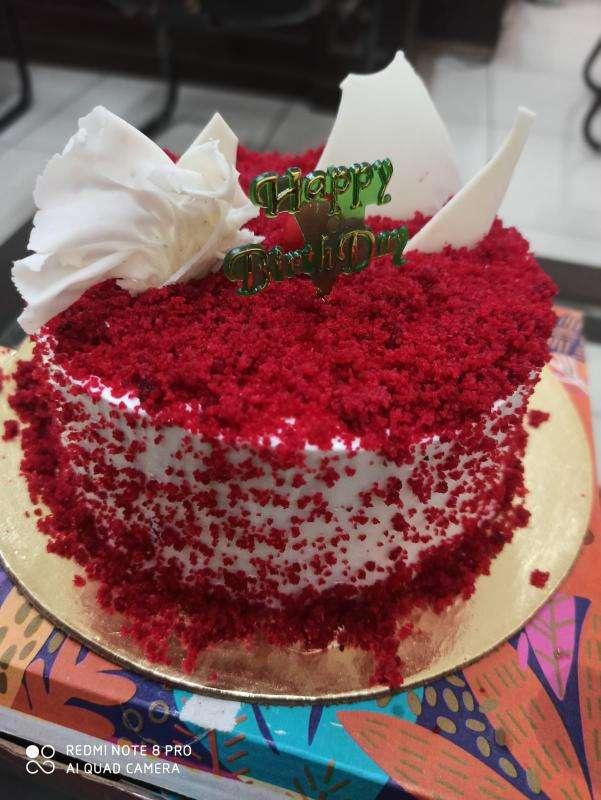 Natural Gold Cake Shop