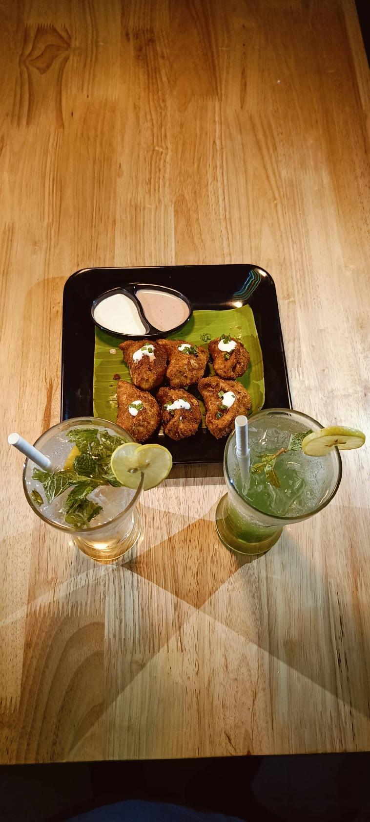 Cafe Momo