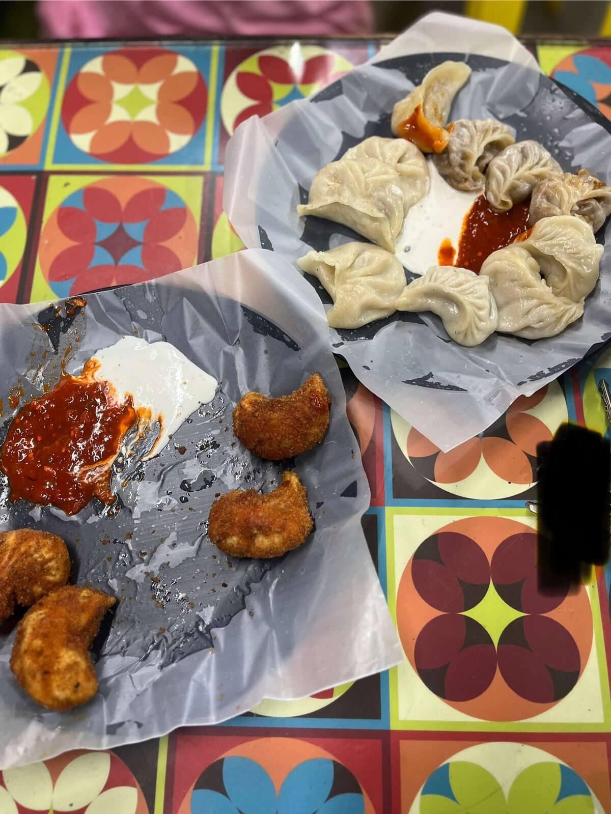 MOMO'S Adda