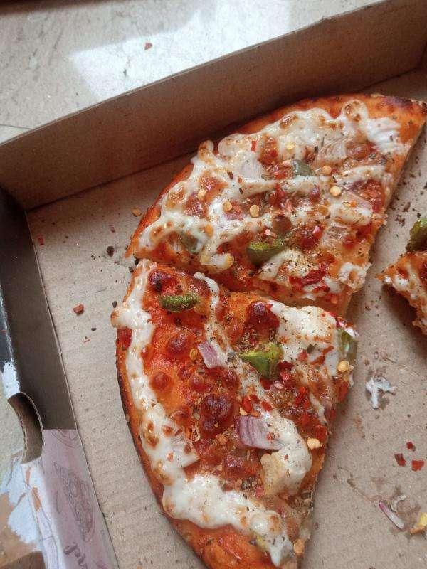 Tanish Pizza Cafe