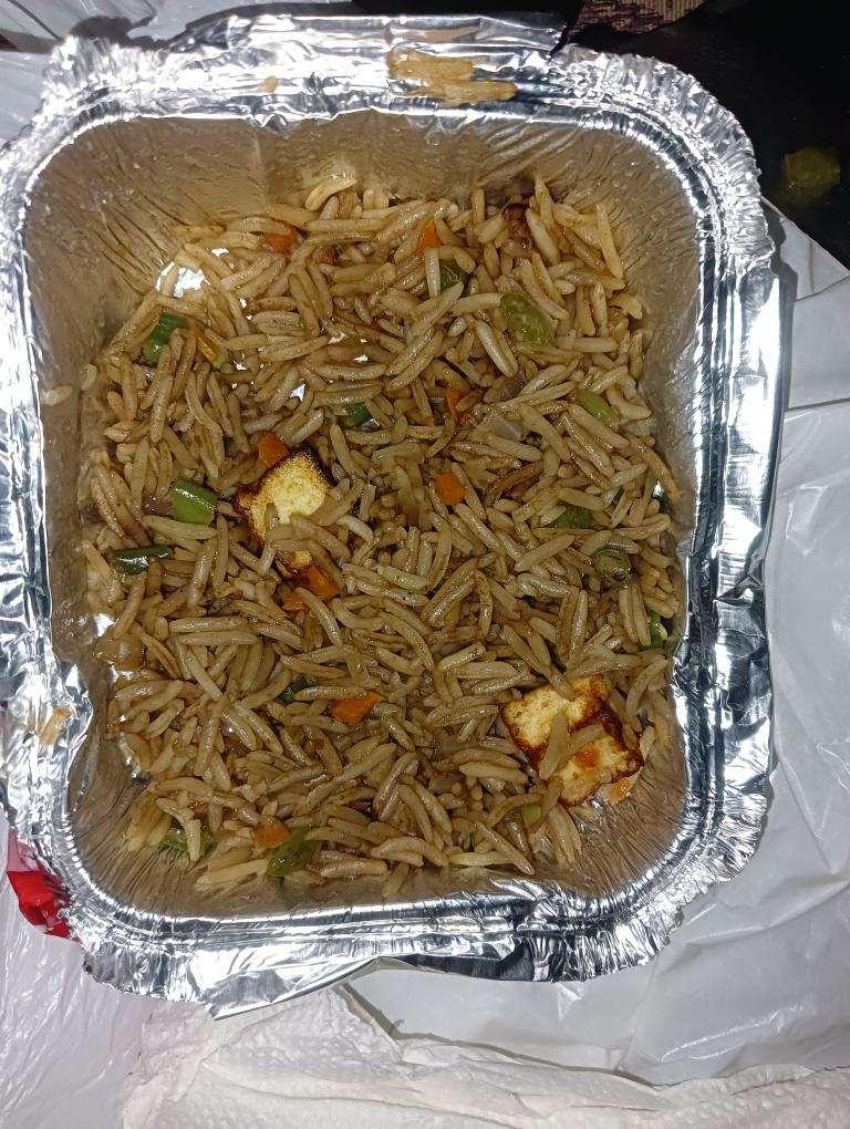 Prateek Chowmein & Food
