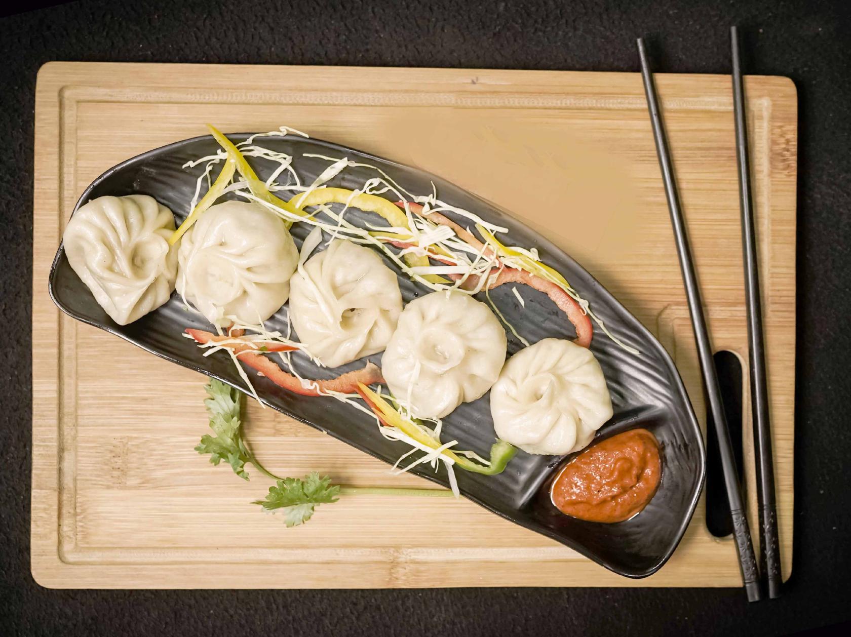 Eat Mo (The Momo Kitchen)
