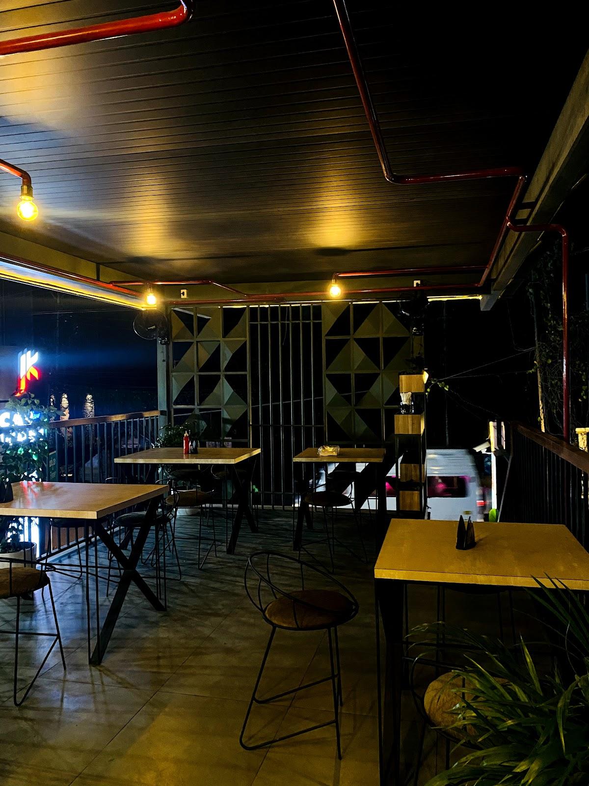 BISTRO CAFE