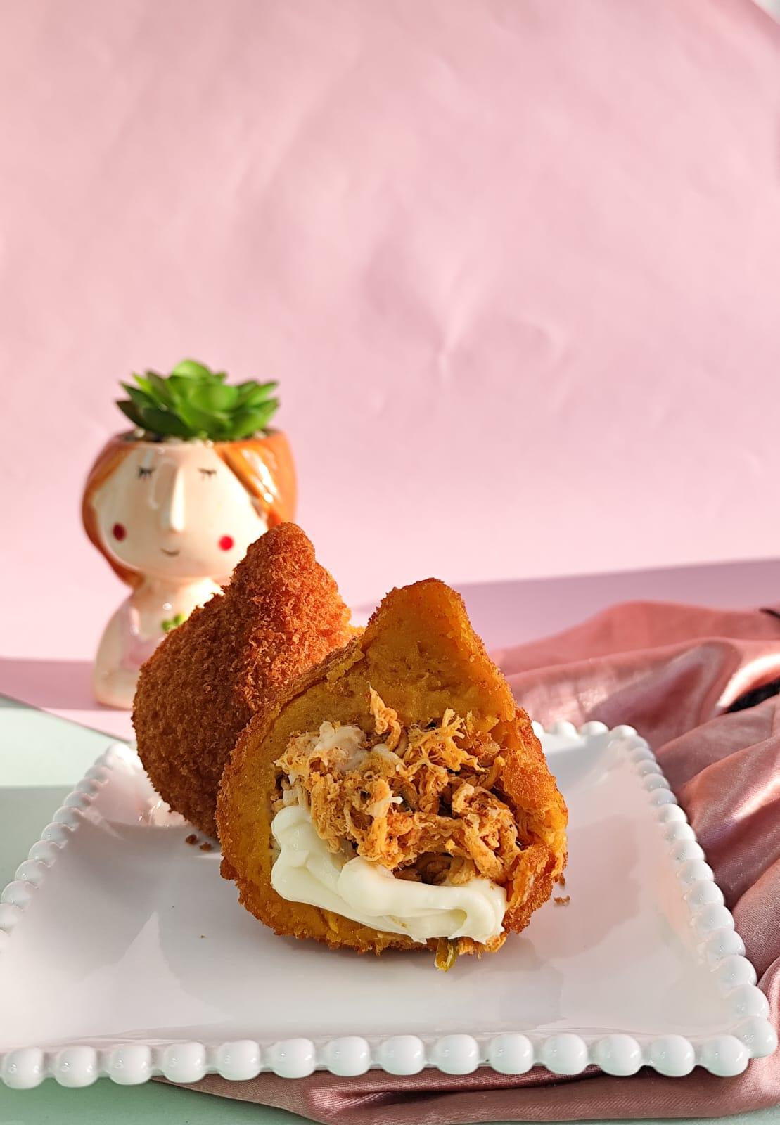 Tia Velha Doces e Salgados