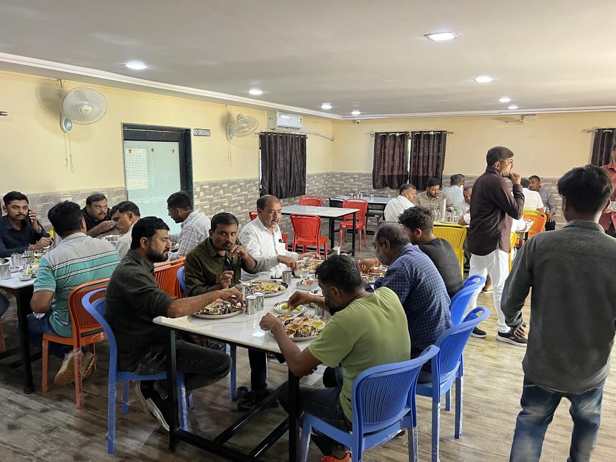 Shree Vinayak Restaurant - Gujarati Thali
