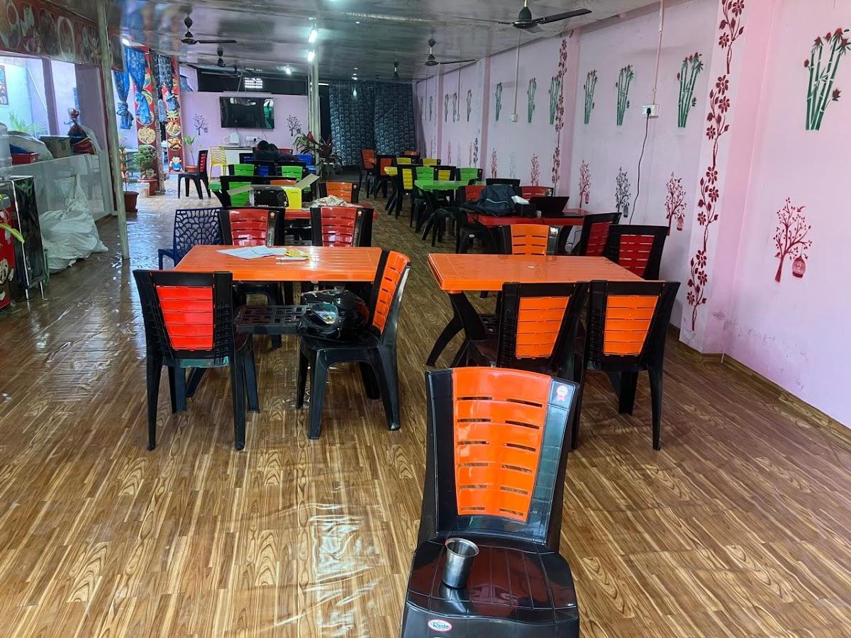 Thripura Food Court