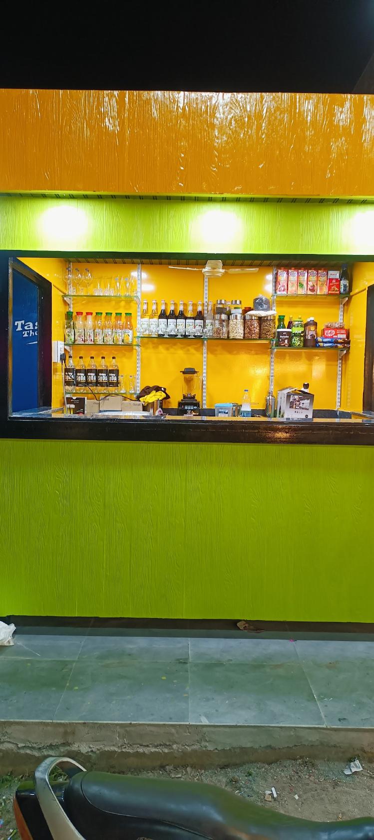 Milkshake Bar (Grand Paradise)