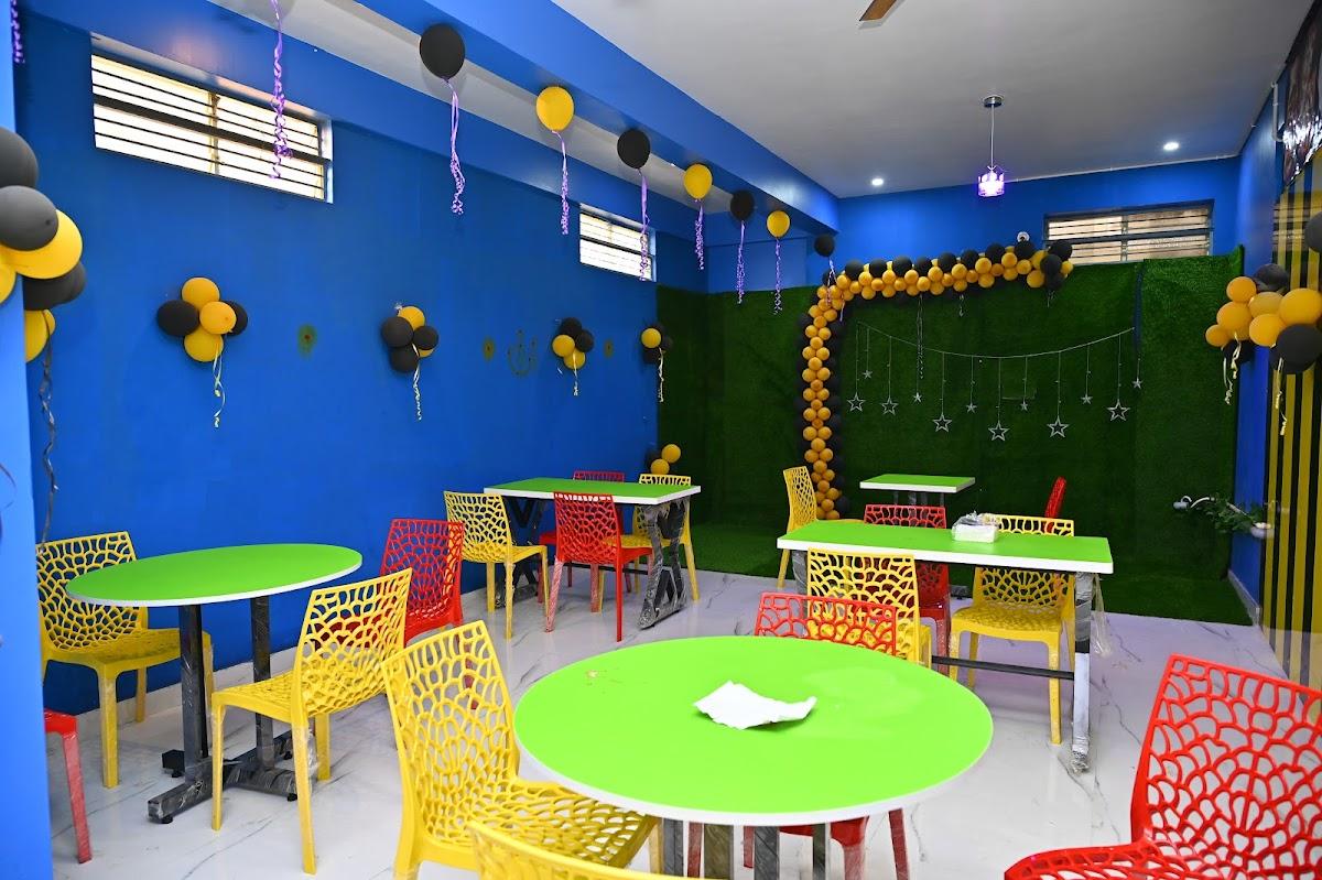 TEA MAX CAFETERIA