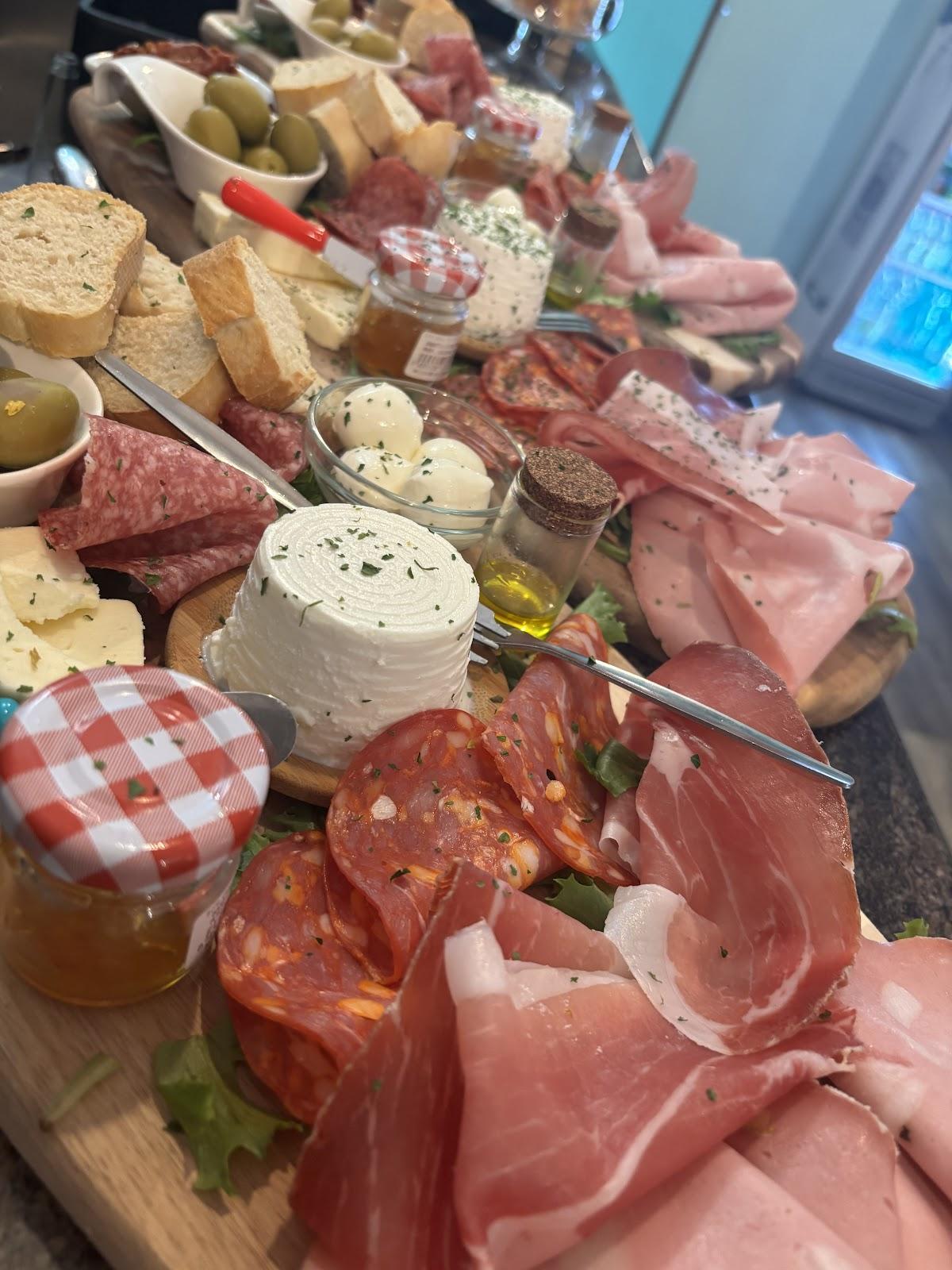 Dolce Vita Bar