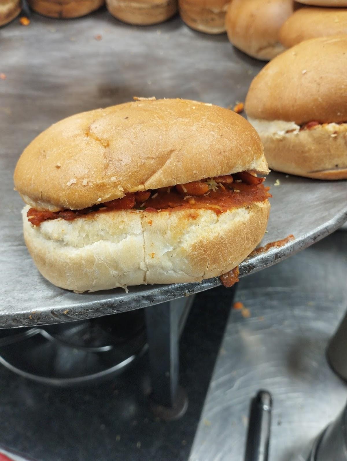 Shri Sai Cheesy Pizza and Dabeli point