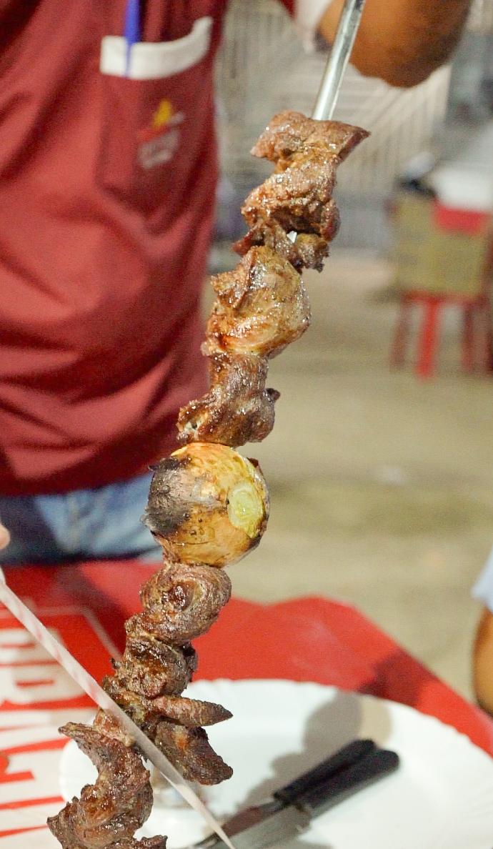 CHURRASCARIA FAMÍLIA