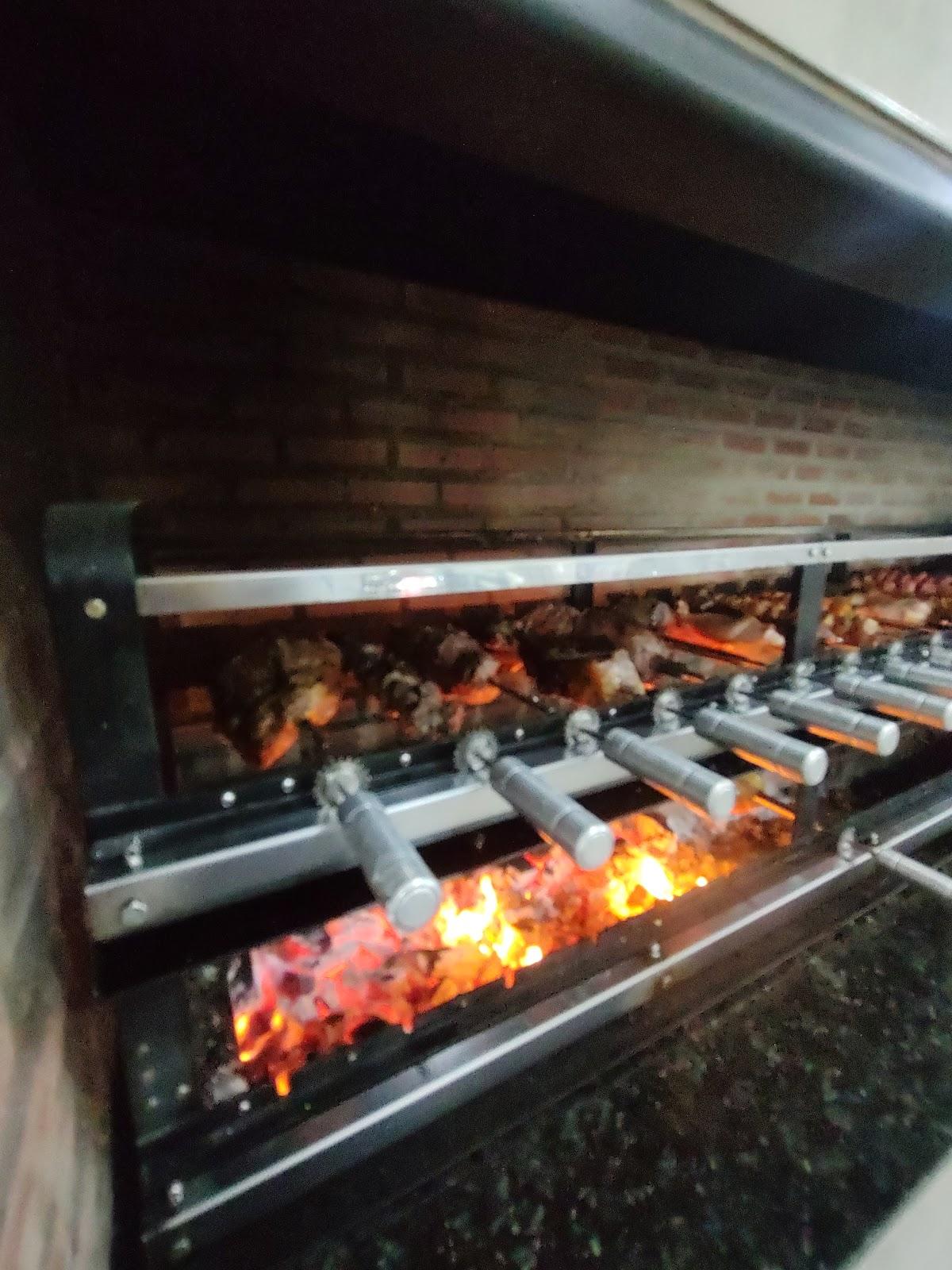 Catarinense Churrascaria e Conveniência