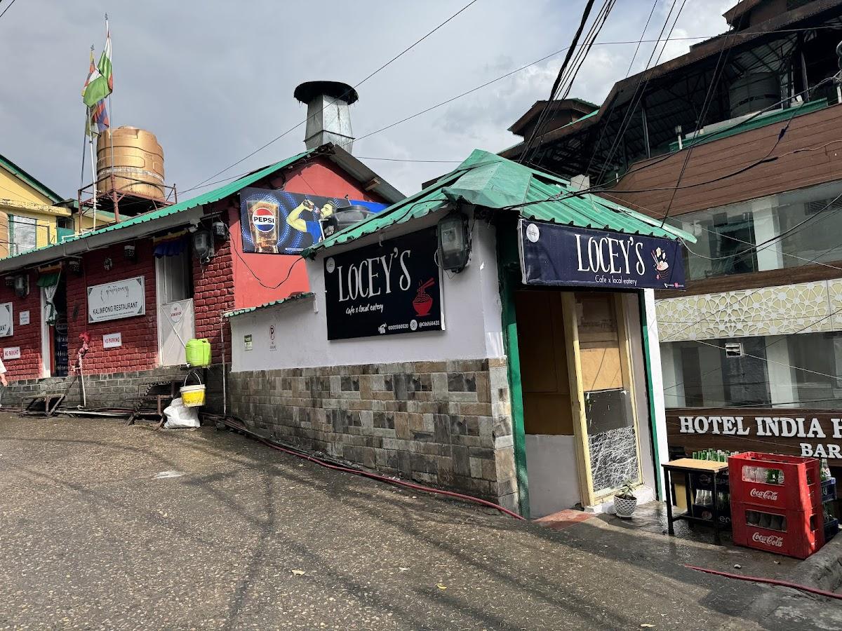 Locey’s cafe