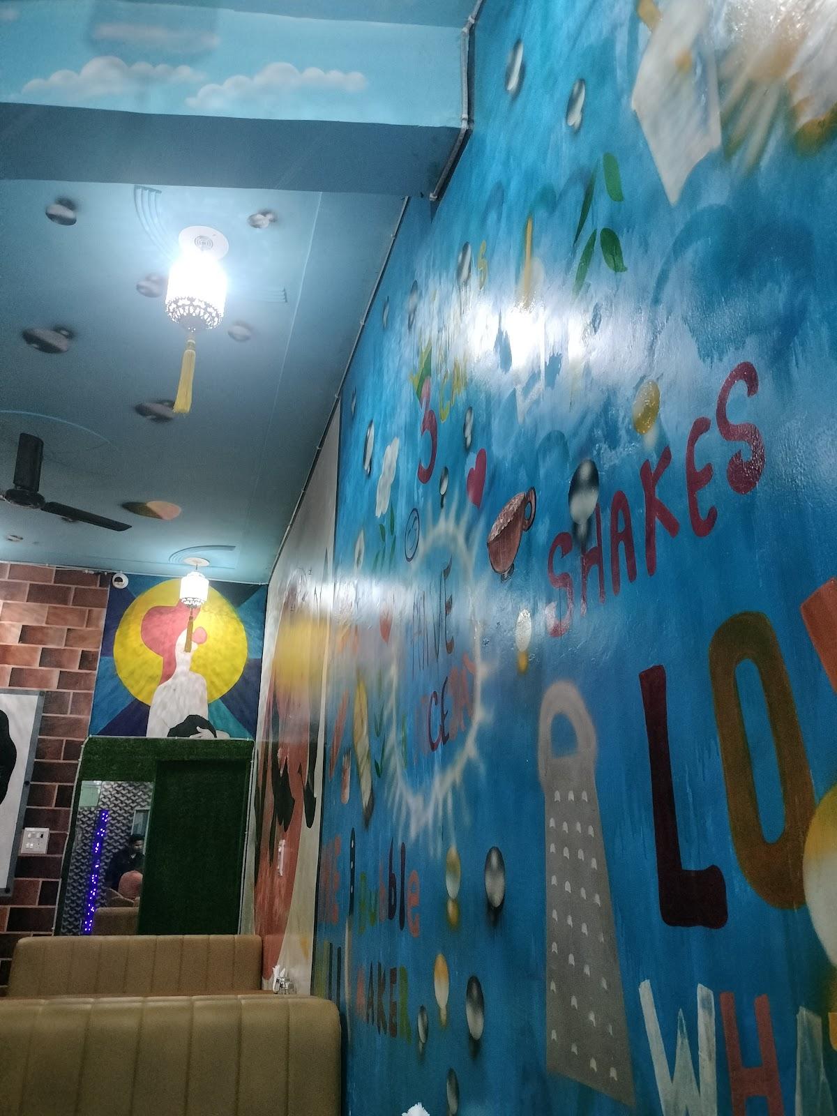 Thr3e kings cafe