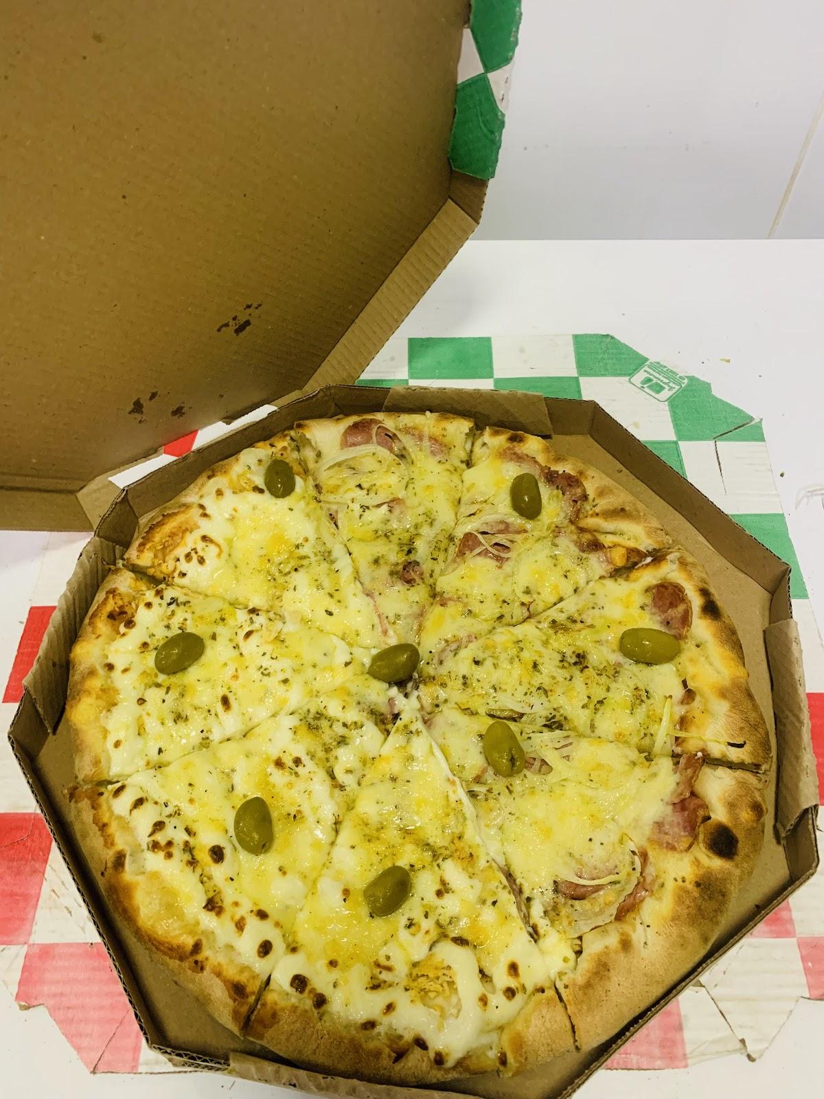 Pizzaria Família Tavares ( Lanchonete e Assados)
