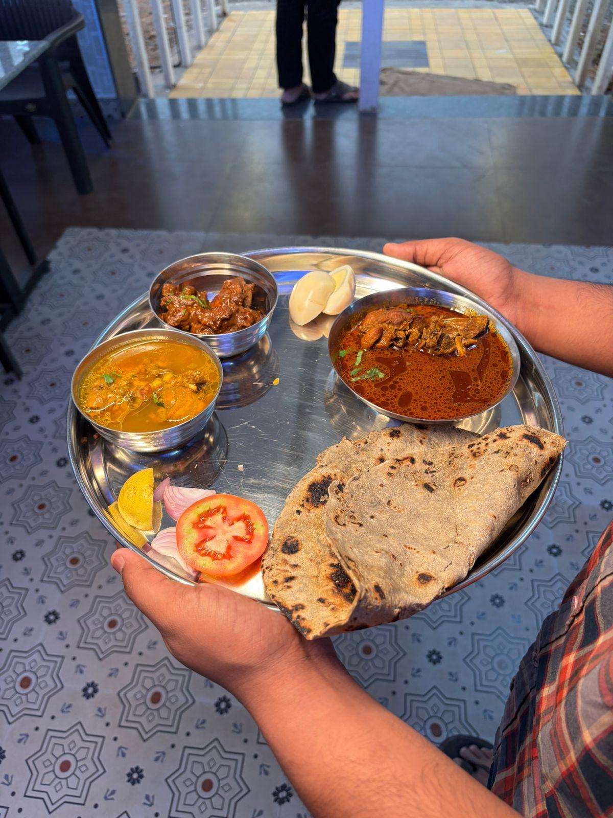 Torana mutton khanawal, lonawala