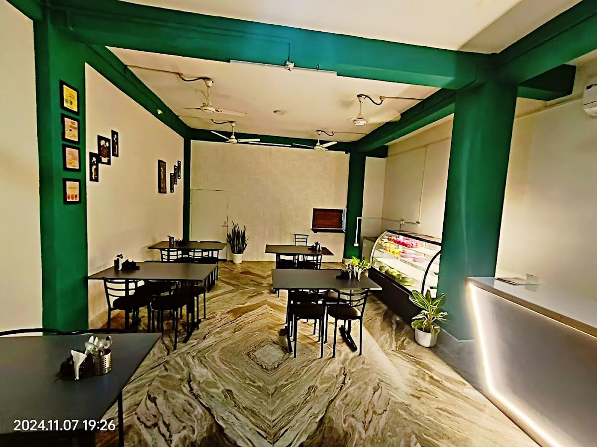 JUICE CRAZE CAFE