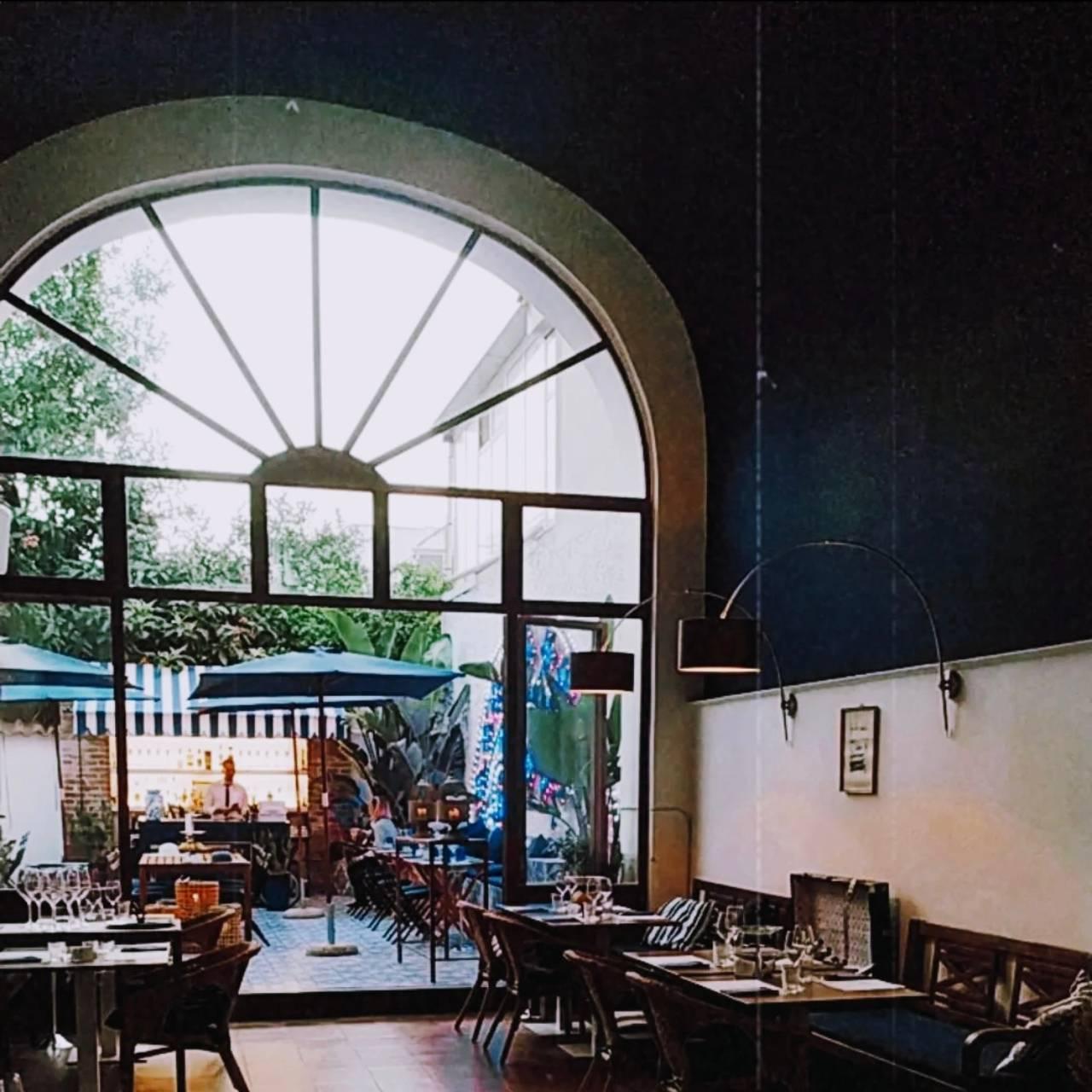 Giulia's Wine Restaurant