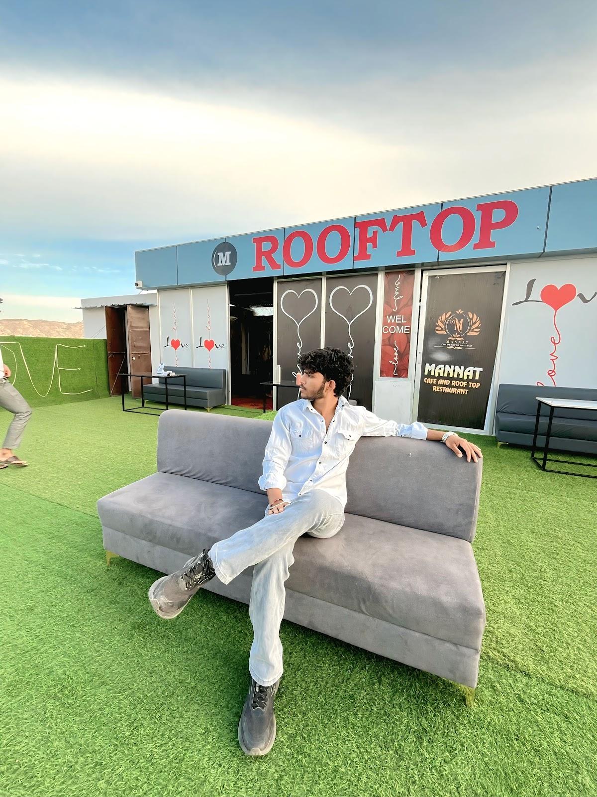 Mannat cafe and restaurant