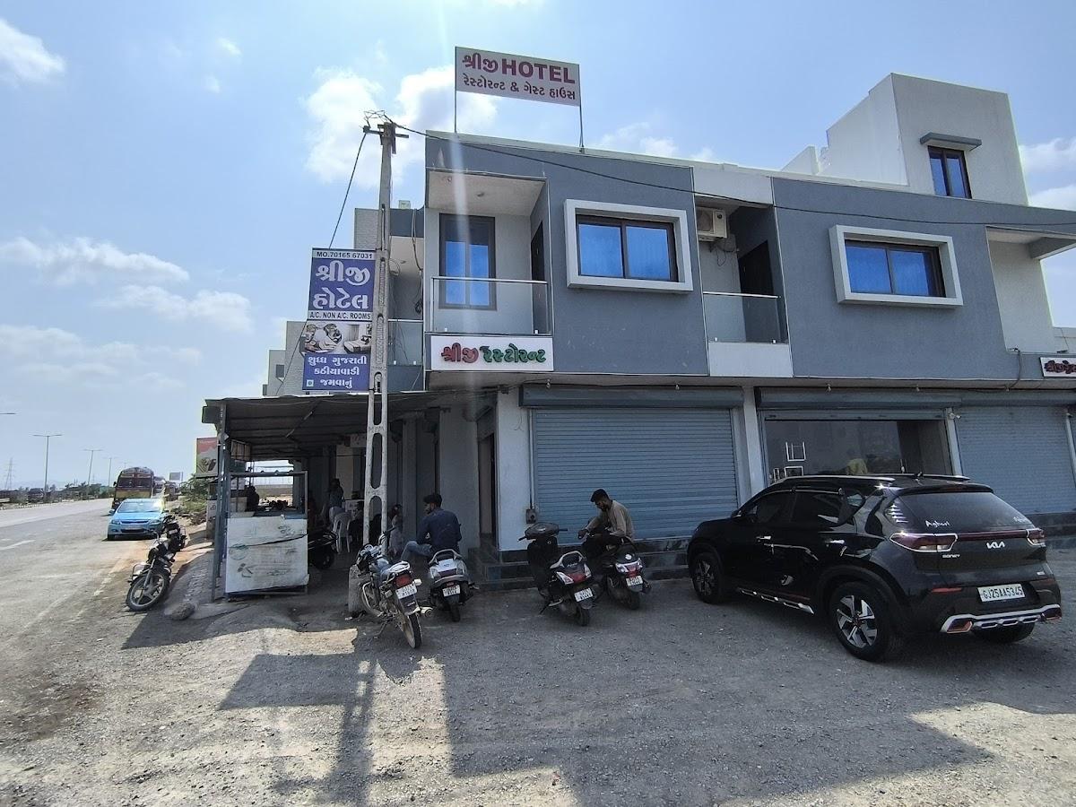 SHREEJI KATHIYAWADI RESTAURANT