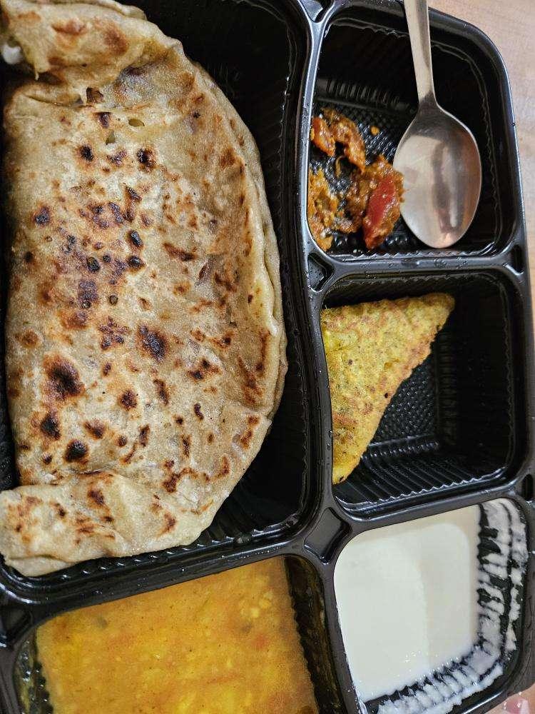 Aamchi Paratha