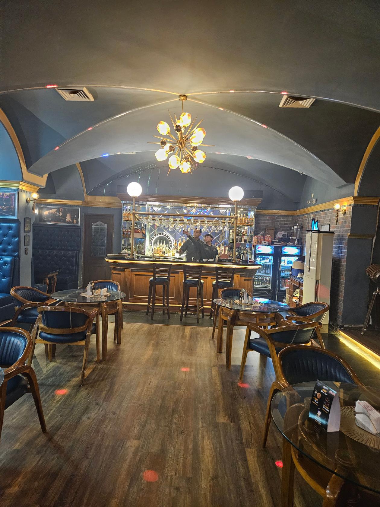London Pub - Goa Country Club by Pearl