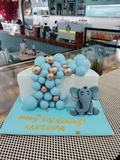 Cake Cafe Crunch photo