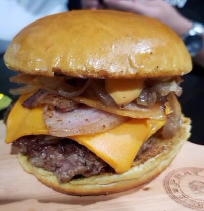 PRATS BURGER foto