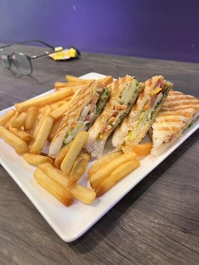 YAVIS CAFE photo