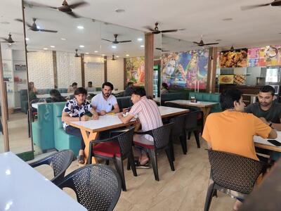 Radha Rani Pure Veg Family Restaurant photo