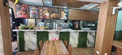 916 KITCHEN photo