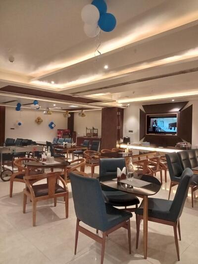 The Garnet Buffet photo