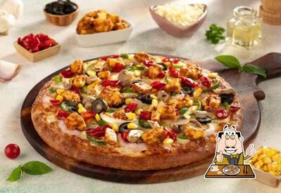 At Kulhad Pizza, you can enjoy pizza