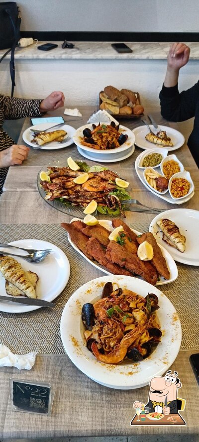 Nourriture à Marina Fish