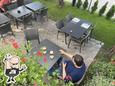 Siediti a un tavolo di Da Toni Ristorante Pizzeria
