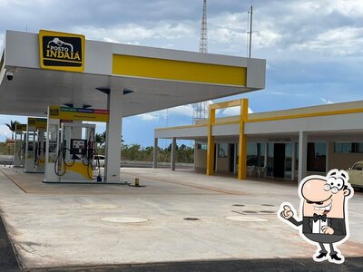 Você pode espairecer no na área externa do Auto Posto Indaiá III