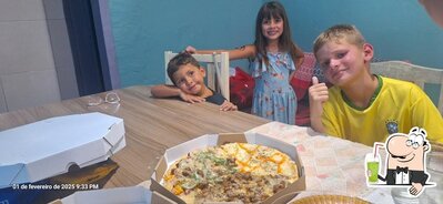 Venha provar diferentes bebidas disponíveis no Pizzaria Vulcano