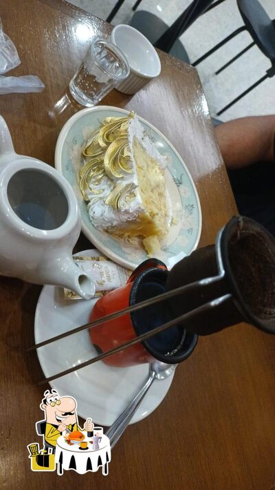 Platos en Dom Café