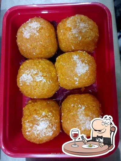 Meals at Vishnu Halwa House