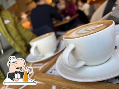 Puoi goderti un drink dal menu