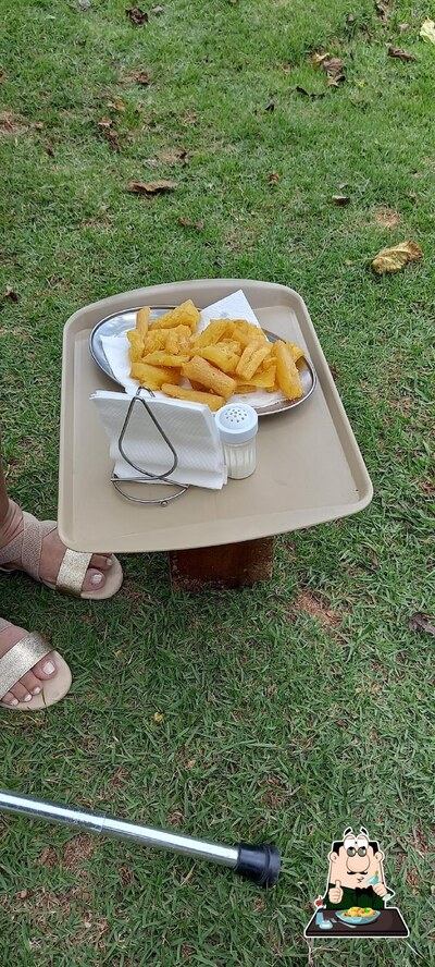 Comida em Pesqueiro e Restaurante Vara Bambu