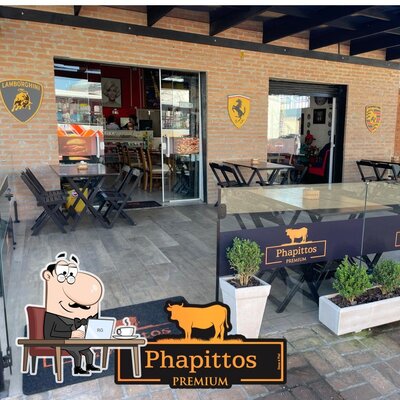 O interior do Phapittos Restaurante