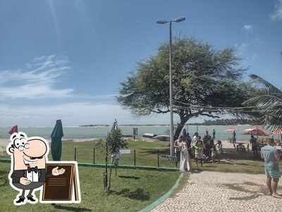 Descubra a parte externa do Barraca Da Fátima