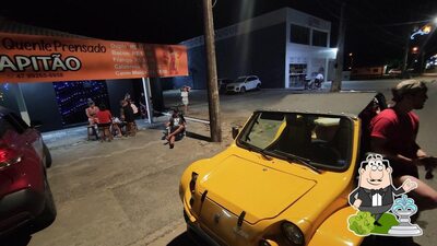 a parte exterior é uma característica importante do Capitão Lanches prensados