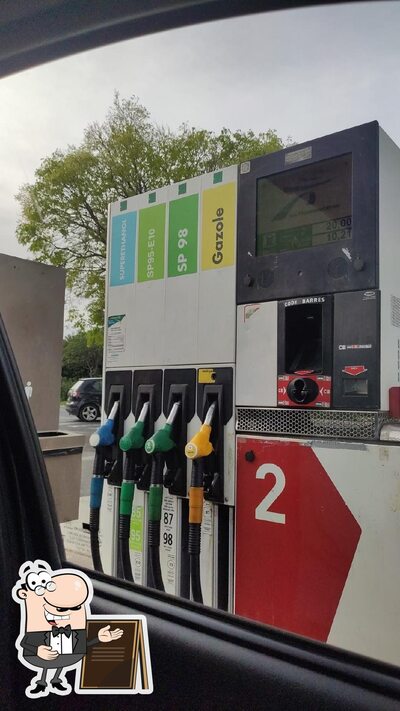 Jetez un coup d’œil à quoi ressemble Intermarché station-service Juvignac à l'extérieur