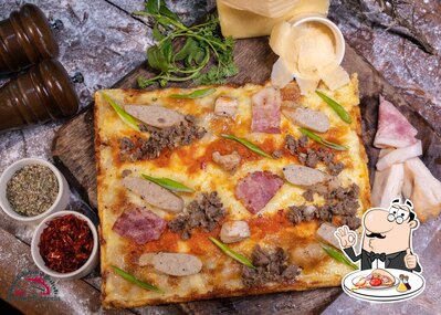 Get different kinds of pizza
