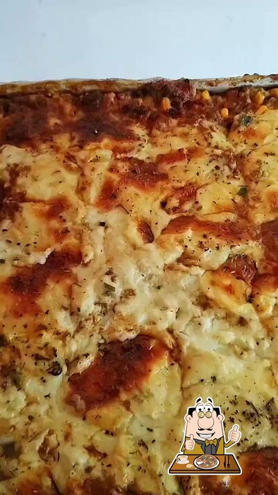 No Restaurante Sabor da KSA, você pode pedir pizza