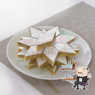 Check out how Mou Sweets looks inside