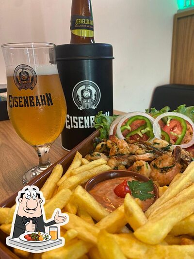 Comida em Pipa Night Pub